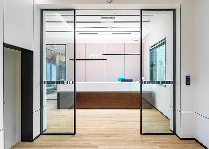 Elevate Your Office Design with Glawall’s Custom Glass Partitions